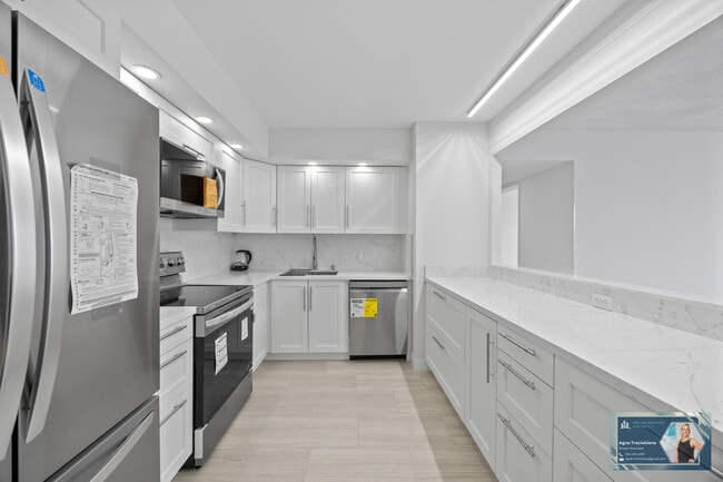 Building Photo - 2801 NE 183rd St Unit 1804 Rental