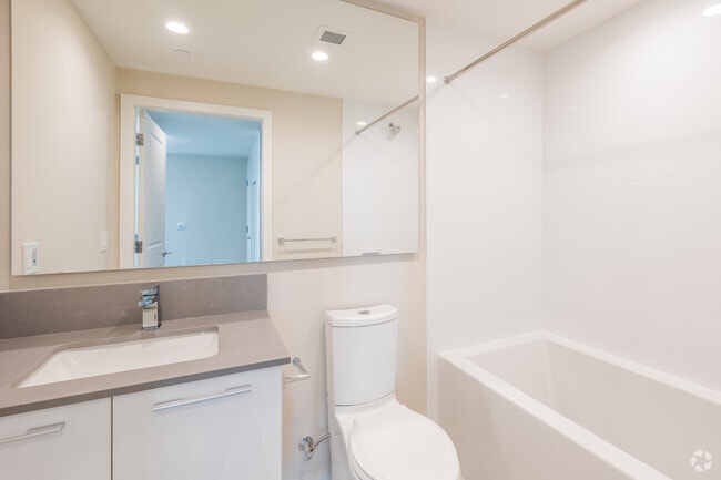 2BR, 2BA + Flex - 830SF - Primary Bathroom