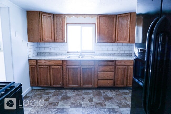 Photo - 1238 Oak St Unit 1