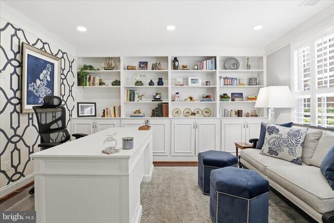 Photo - 308 S Fayette St