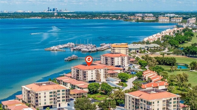 Building Photo - 6145 Sun Blvd Unit 304