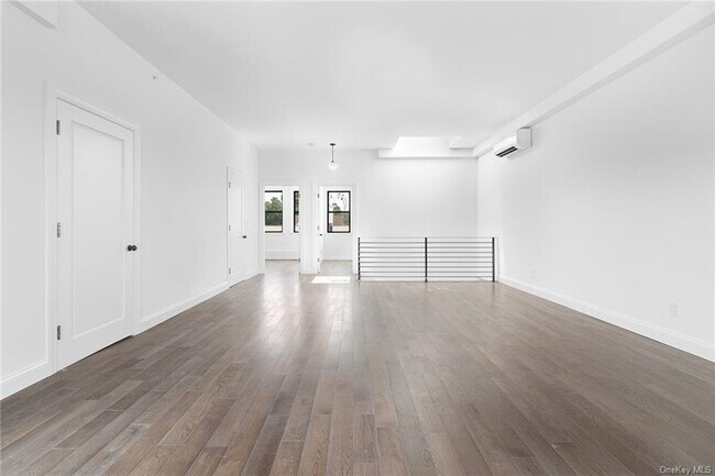 Photo - 206-208 Main St Unit PH