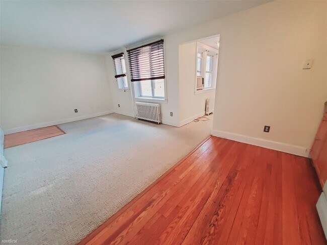 Photo - 1 br, 1 bath Condo - 22 Glenbrook Rd Unit 3 Unit 3