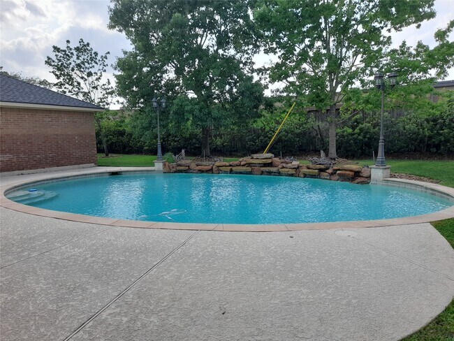 Photo - 1722 Parklake Village Dr