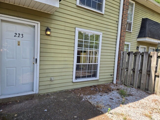 Photo - Spacious 1 Bedroom, 1.5 Bath Townhouse – M... Unit 223B