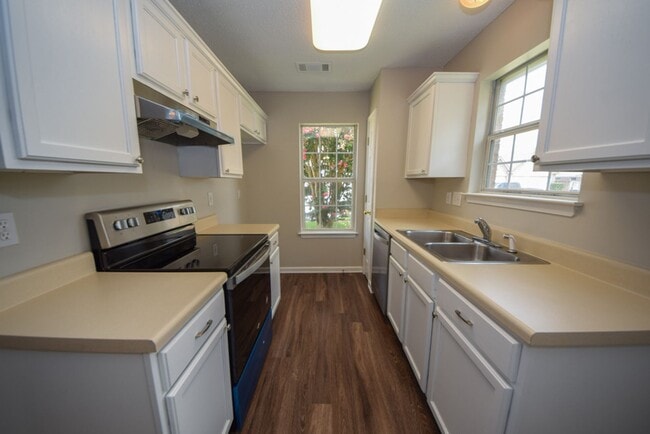 Photo - UPDATED and cute 2 bed 2 bath home.