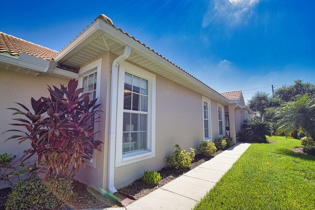 Photo - Seasonal Short-Term Rental 3-Bedroom 2-Bathroom Villa in Pelican Pointe and Country Club Community!