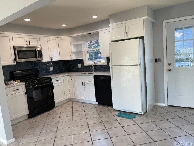 Photo - 17 Roosevelt Pl