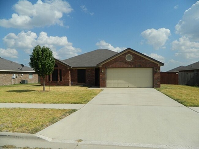 210 Viola Dr