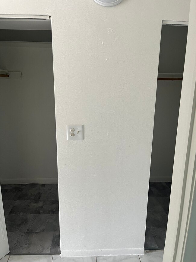 Photo - 2238 Monroe St