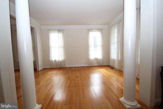 Photo - 6548 35th Rd N