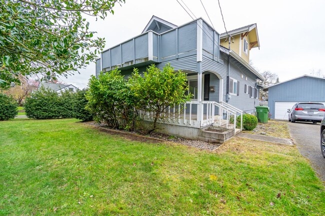 Photo - 3 bedroom/3 Bathroom House- In Town with Large yard