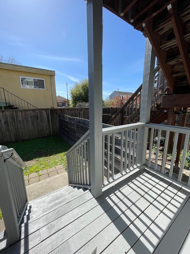 Photo - 659-661 31st St Unit 659