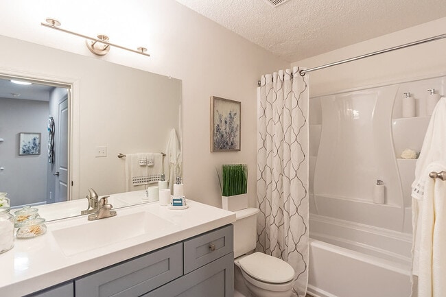 The Dakota - Ridgewood Apartments