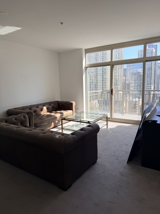 Photo - 21 W Chestnut St Unit 1708