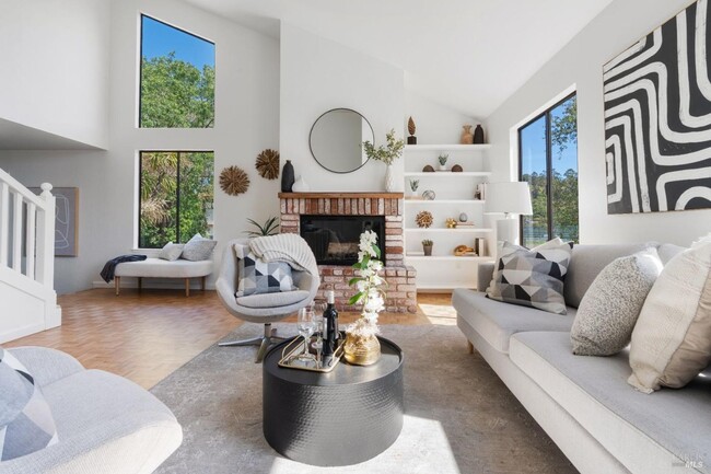 Photo - Lovely 2bd/1.5ba Townhome in Heart of San Anselmo