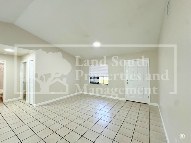 Photo - 3634 Sherertz Rd