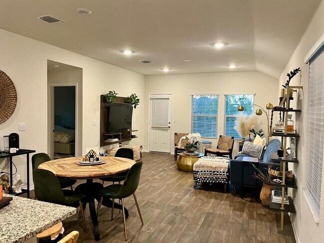 Photo - 15006 Breccia Rd