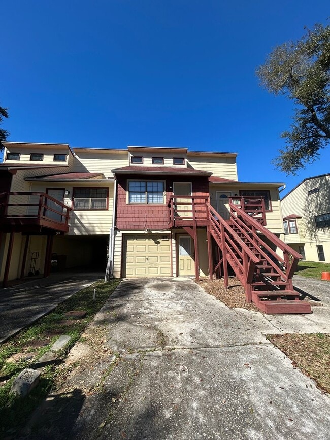Photo - 3 Bed / 2.5 Bath – Steps from Doak Campbell Stadium – Only $1,800!