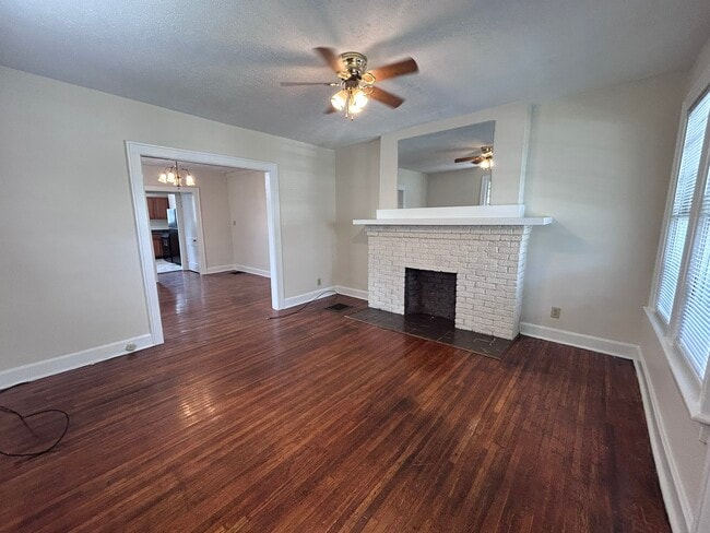 1267 N 5th St Unidad 1267 N 5th St