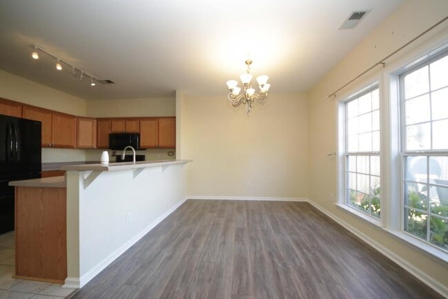 Photo - 2120 Highland Gate Dr