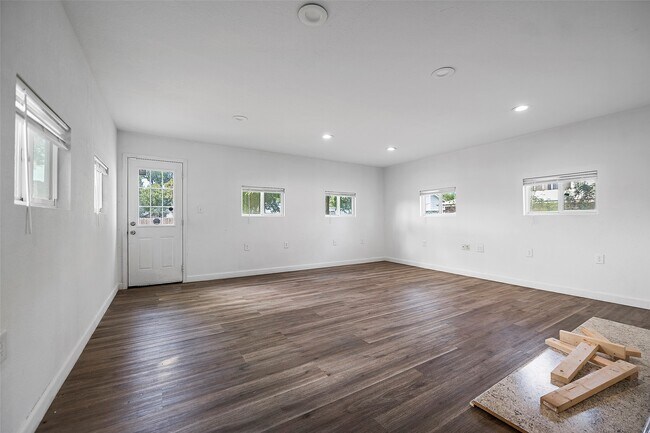 Photo - 15915 Mueschke Rd