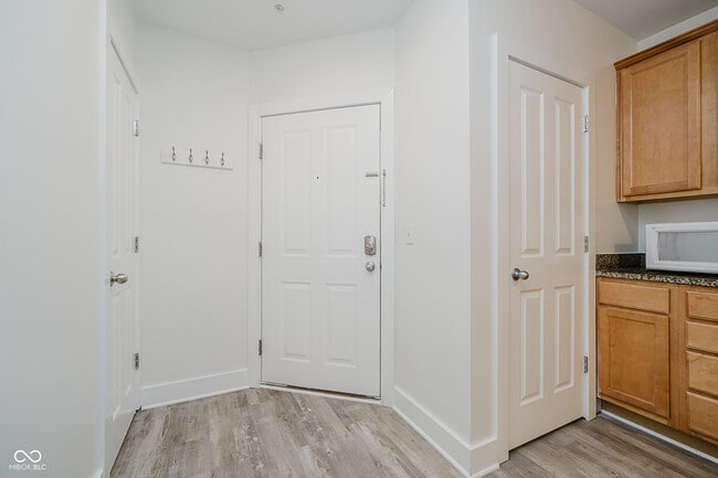 Photo - 420 E Ohio St Unit A