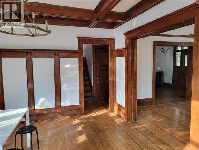 Photo - 43 Barnesdale Ave S