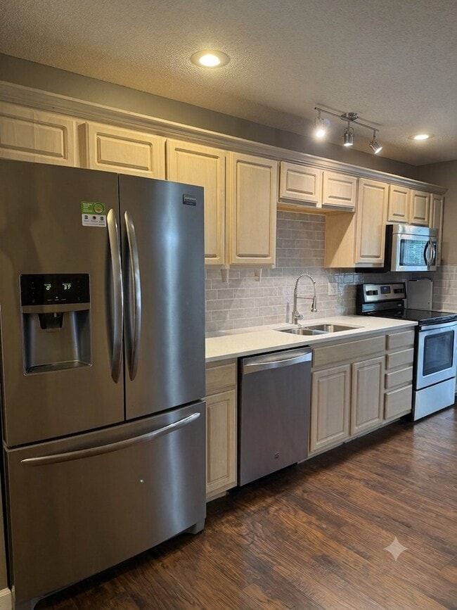 Photo - 9704 N Lewis Ave