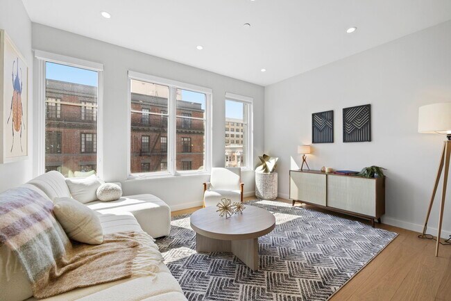 Photo - 693 Sutter St Unit 2