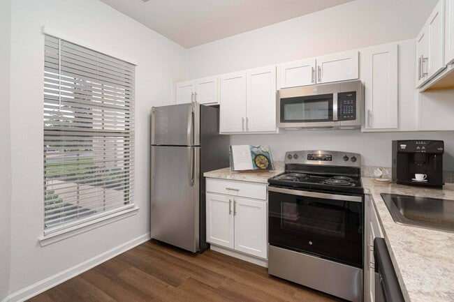 Photo - Woodland Meadows Apartments