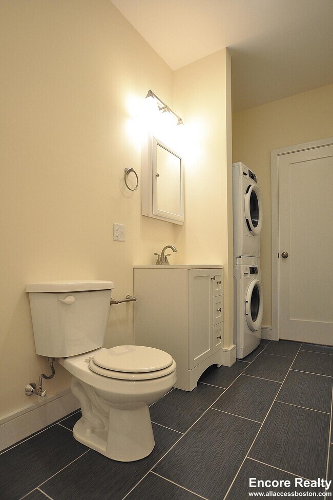 Photo - 877 Beacon St Unit 12