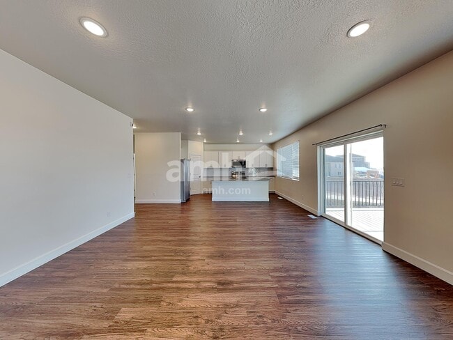 Photo - 1287 N Wagon Wy