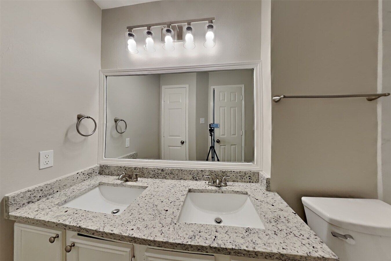 Photo - 9658 Therrell Dr