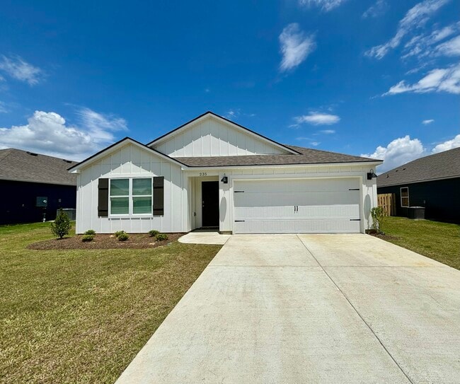 Building Photo - 235 Pine Ridge Drive Rental