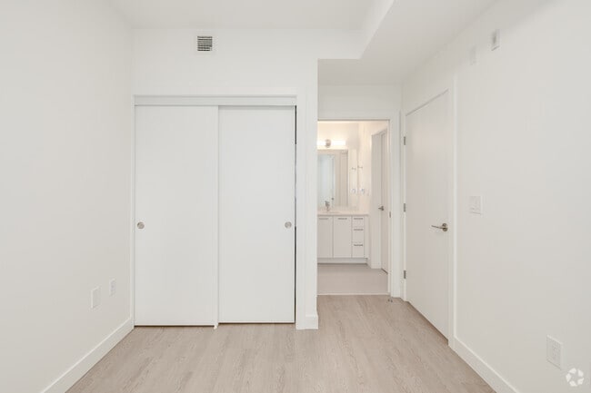 2BR, 1BA - 591SF - Bedroom