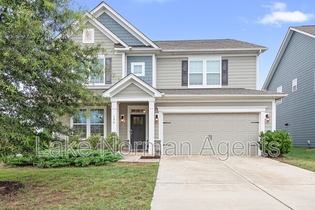 Photo - 196 Longleaf Dr