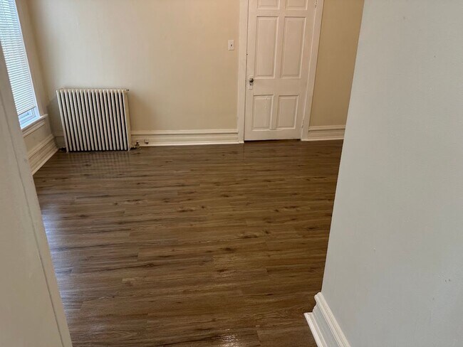 Photo - 109 Windsor St Unit 1st Floor