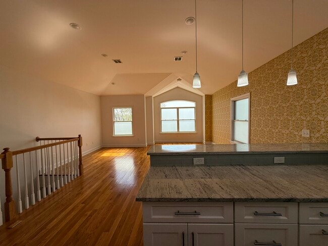 Photo - 398 Cator Ave Unit 2