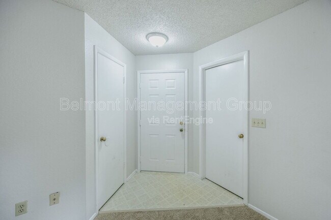 Photo - 974 Leeward Pl Unit 306