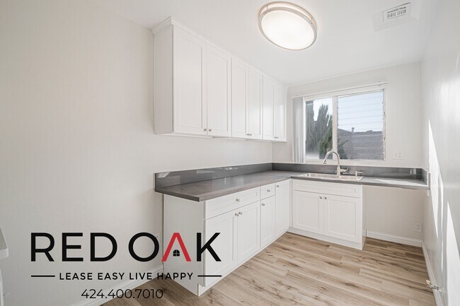 Photo - 1327 Laurel Ave Unit 15