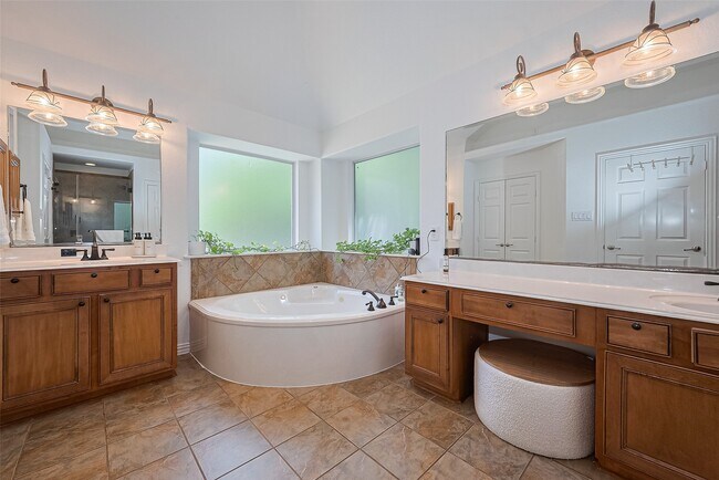 Photo - 157 E Frontera Cir