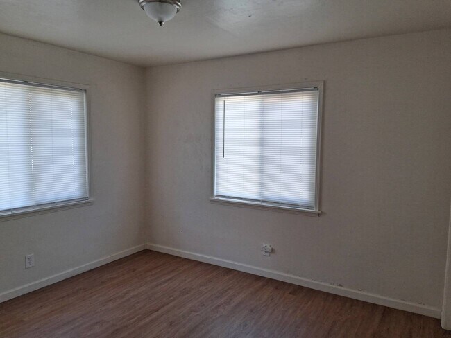 Photo - 614 Otis Ave
