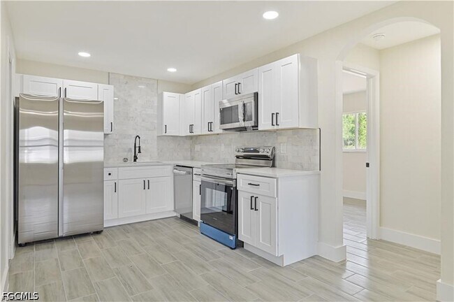 Photo - 4733 28th St SW