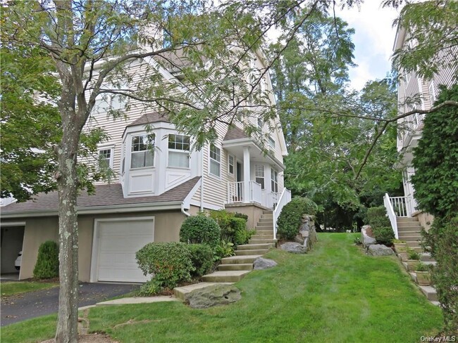 Photo - 16 Winding Ridge Rd