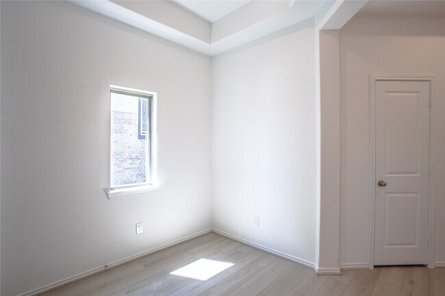 Photo - 10543 Shining Dawn Wy