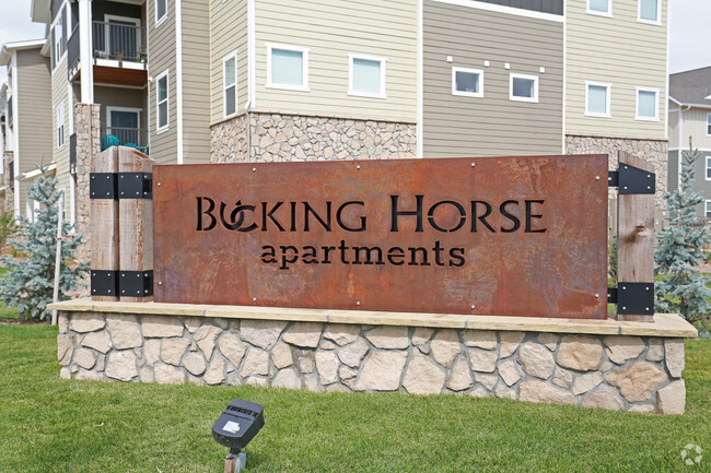 Bucking Horse Apartments - Bucking Horse Apartments