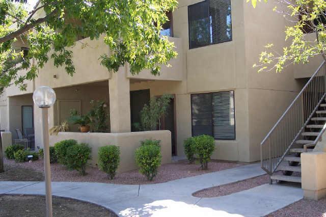 Building Photo - Scottsdale Condo in Gated Community!