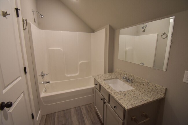 Photo - 756 S Locust Ave Unit #2