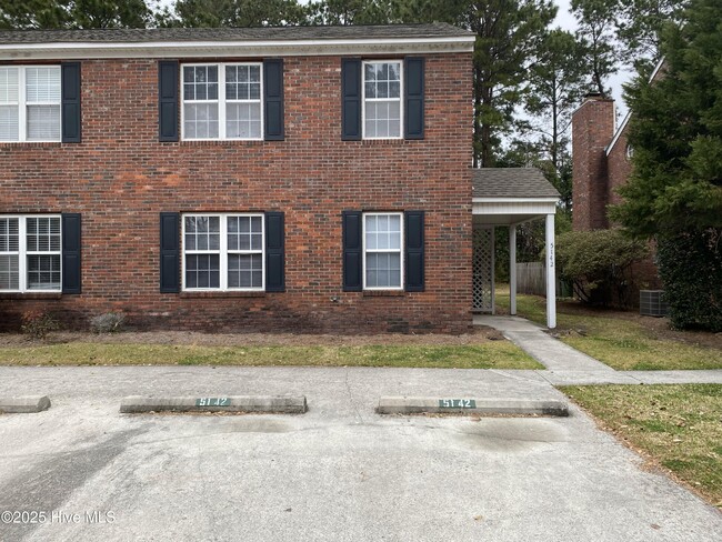 Photo - 5142 Lamppost Cir Townhome